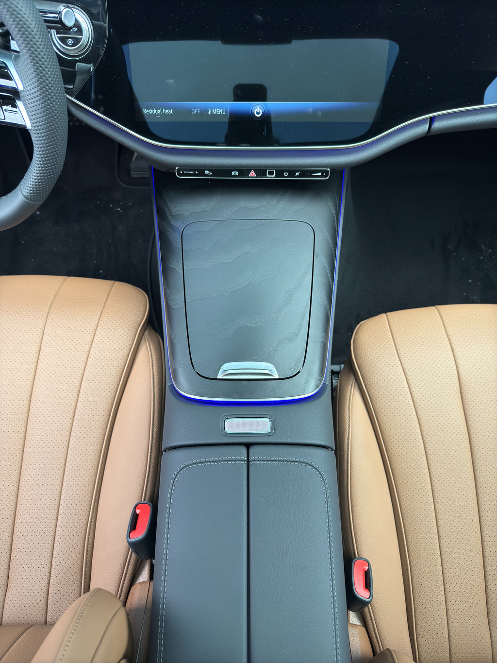 Mercedes-Benz - E200 Sedan - MY 2025