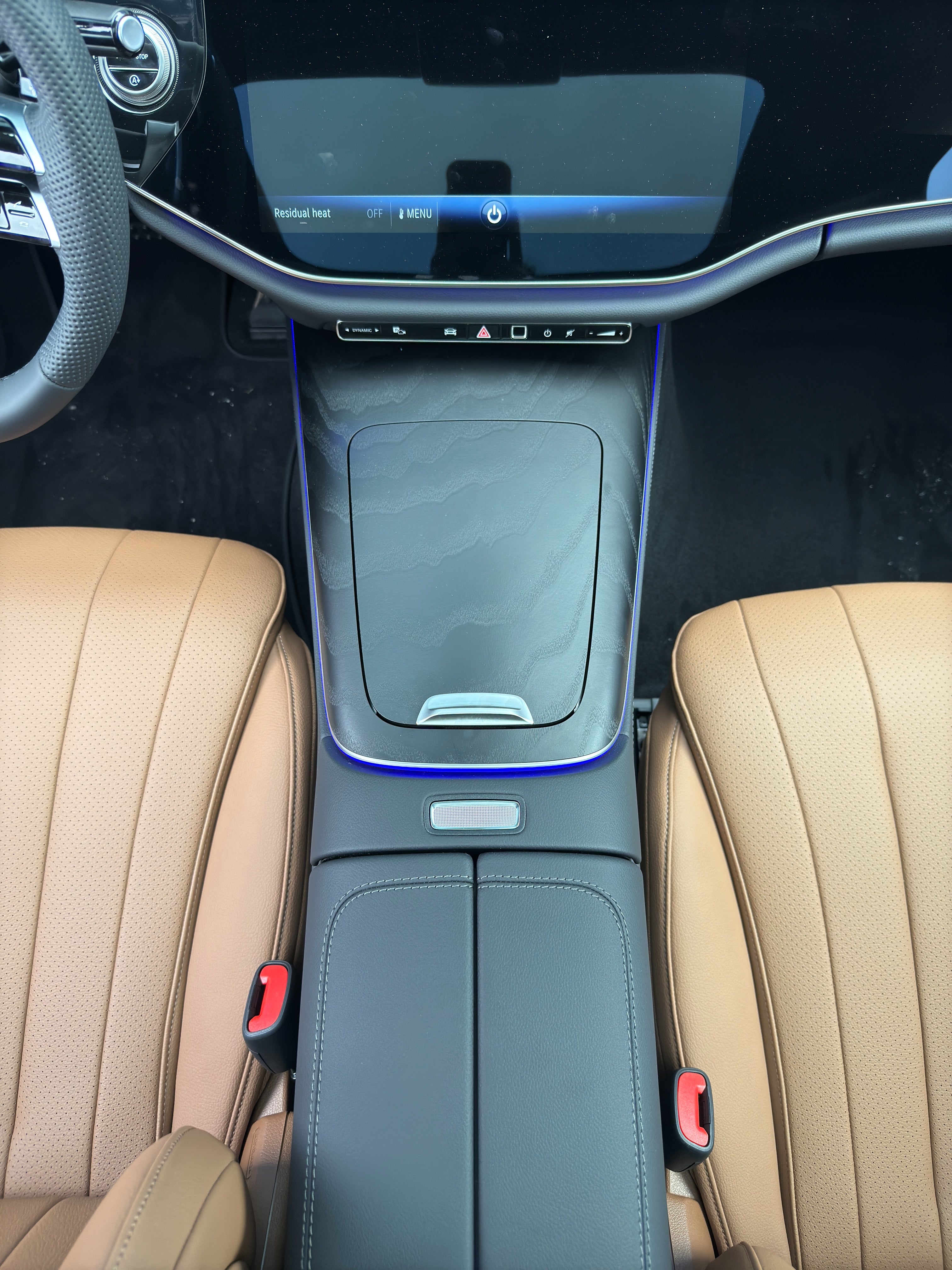 Mercedes-Benz - E200 Sedan - MY 2025