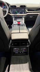 Urus SE - MY 2026 interior 15