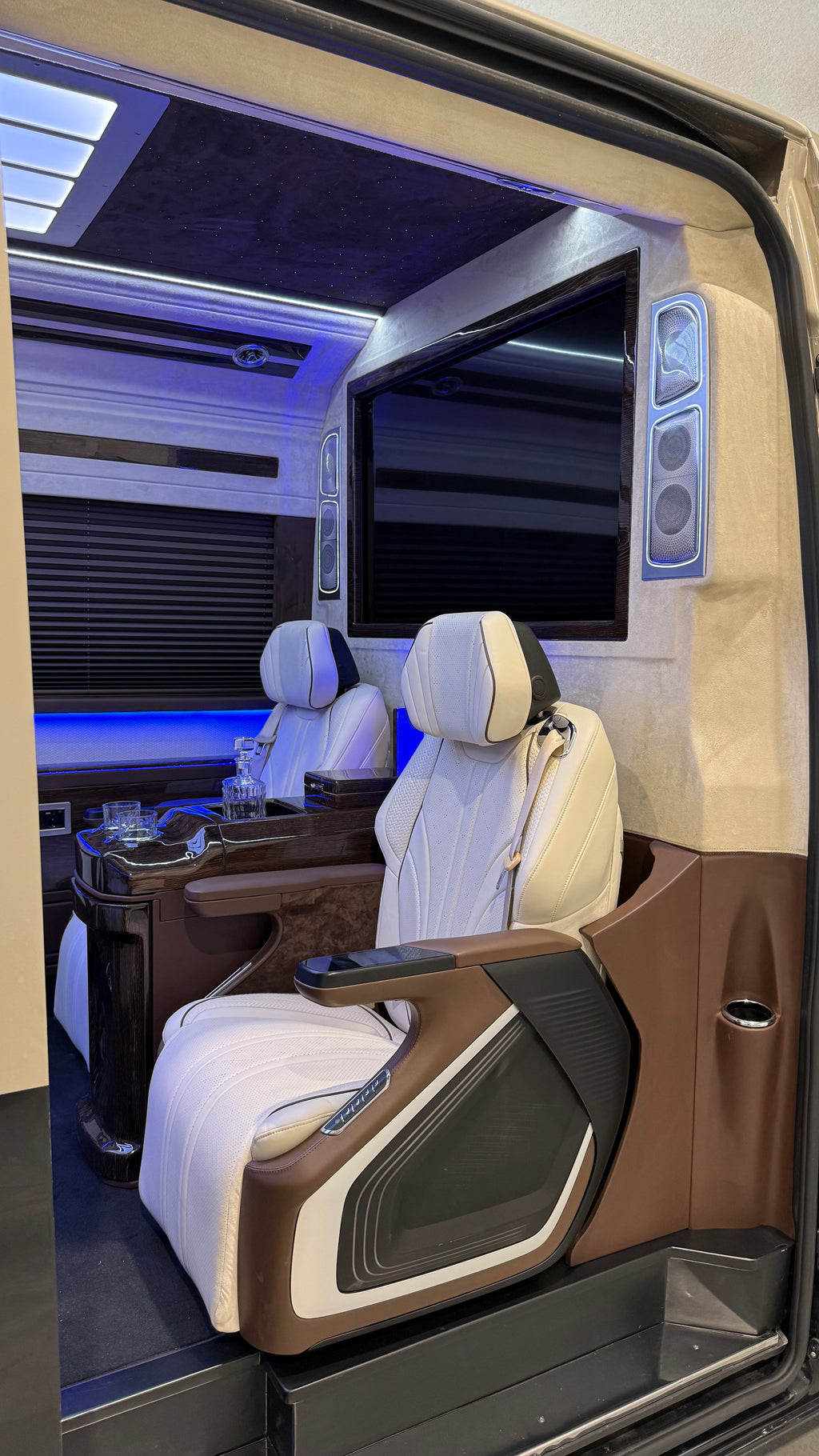 Sprinter 417 VIP Exclusive - MY 2026