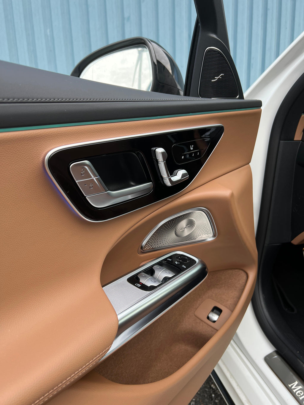 Mercedes-Benz - E200 Sedan - MY 2025