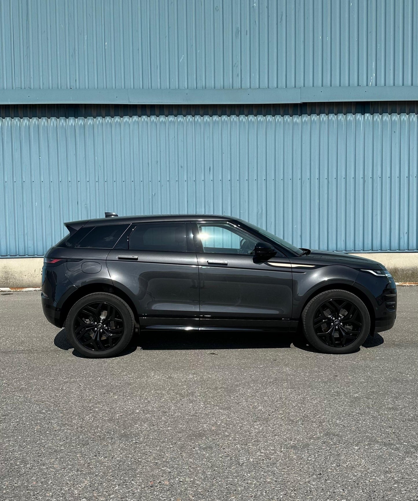 Range Rover EVOQUE P300e
R-Dynamic - MY2021