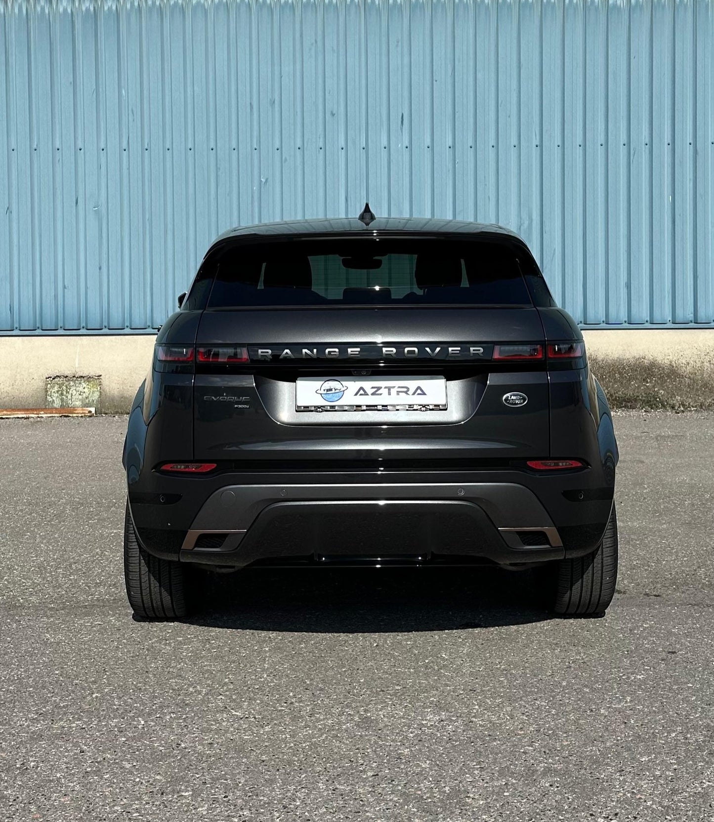 Range Rover EVOQUE P300e
R-Dynamic - MY2021