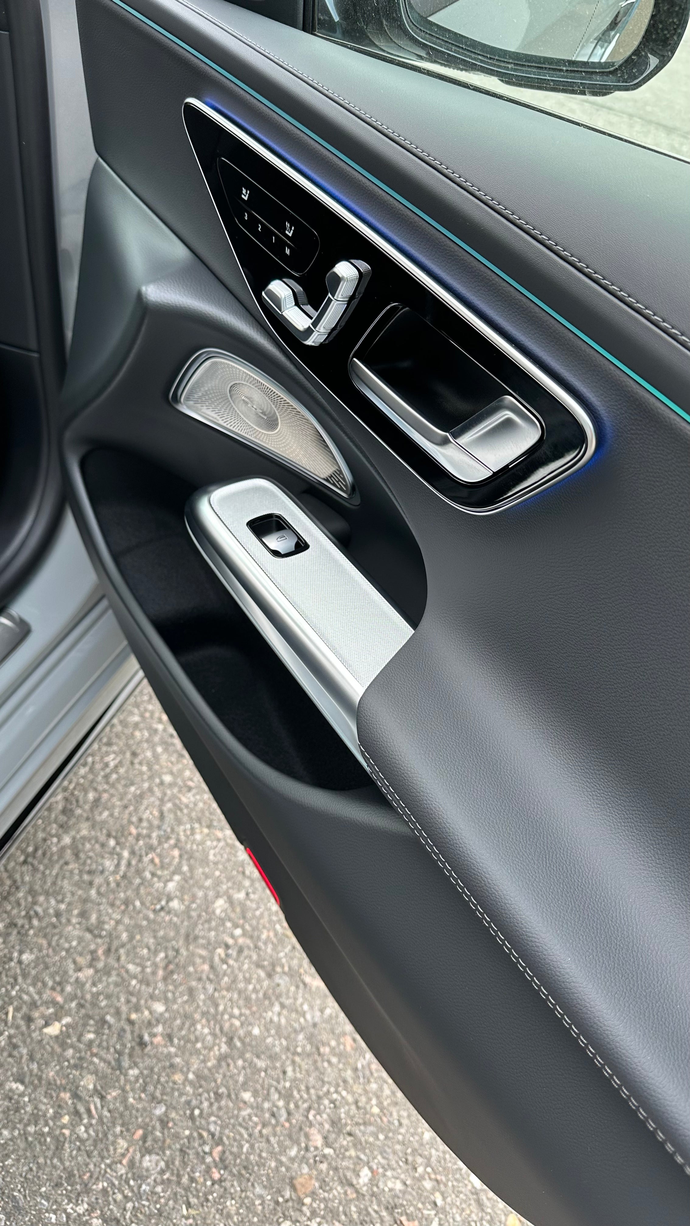 Mercedes-Benz - E200 Sedan - MY 2025