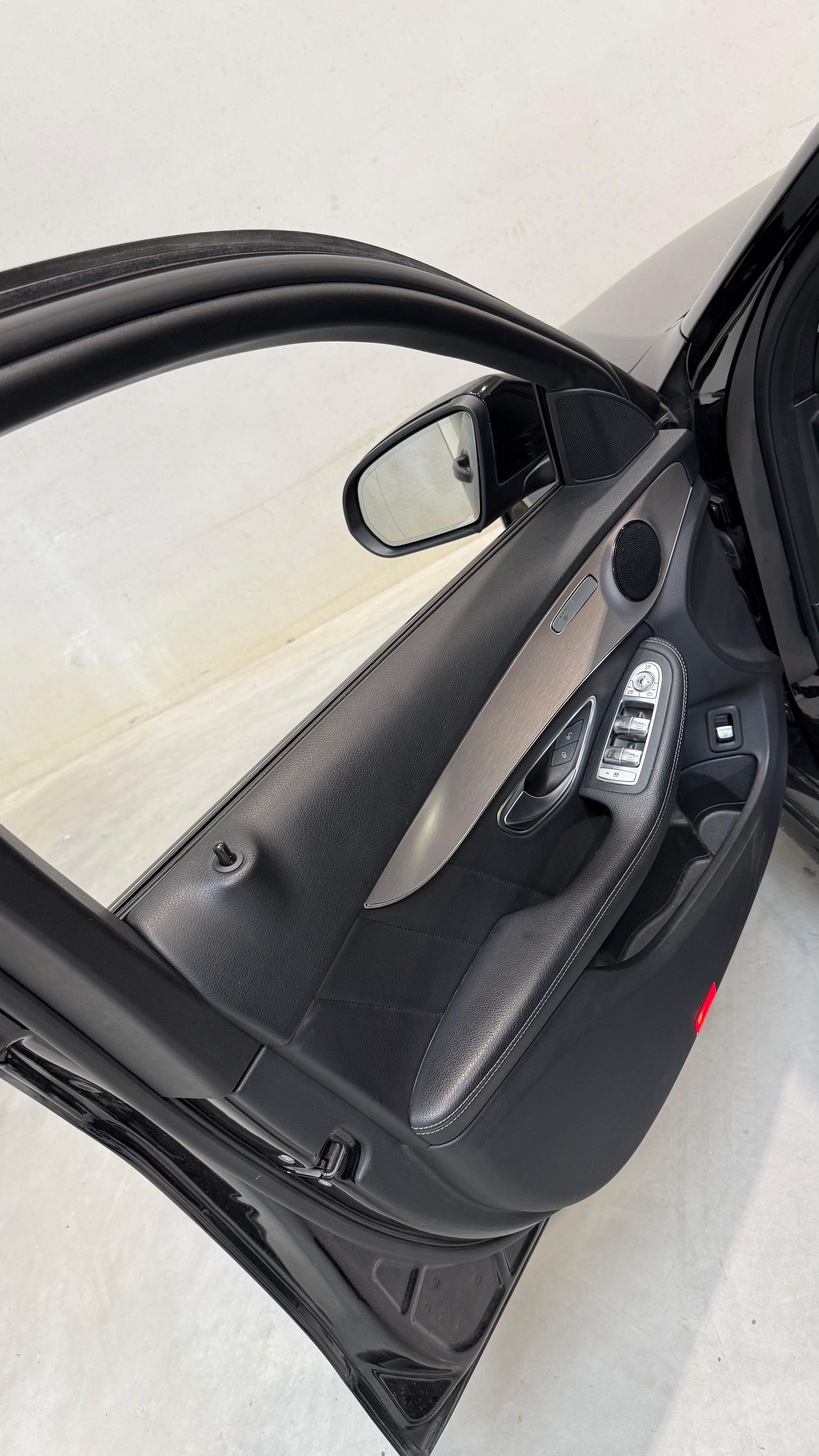 C200d Sedan - MY 2019